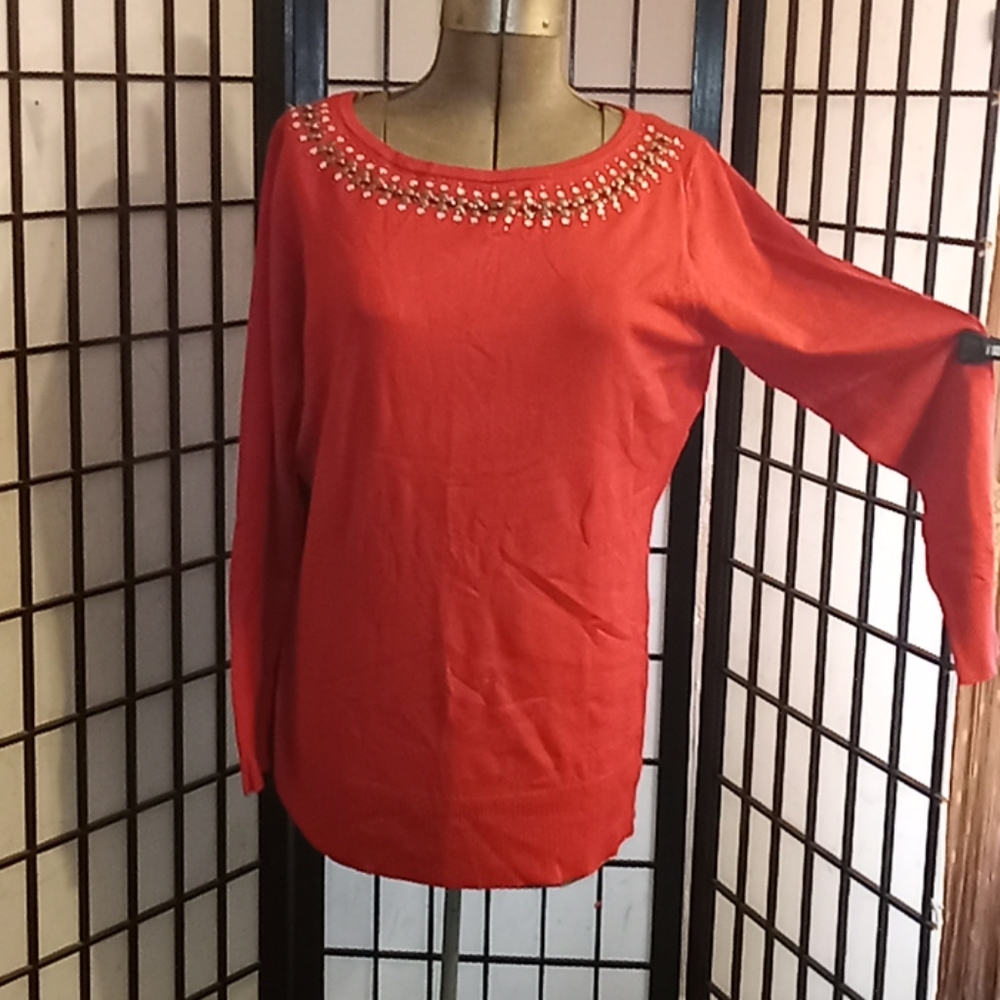 New tango crimson top